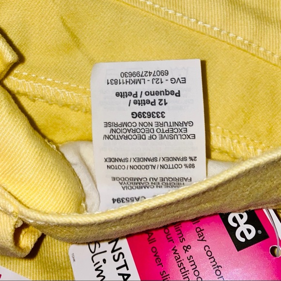 2 pair of Lee Classic Fit Skimmers - Picture 3 of 3